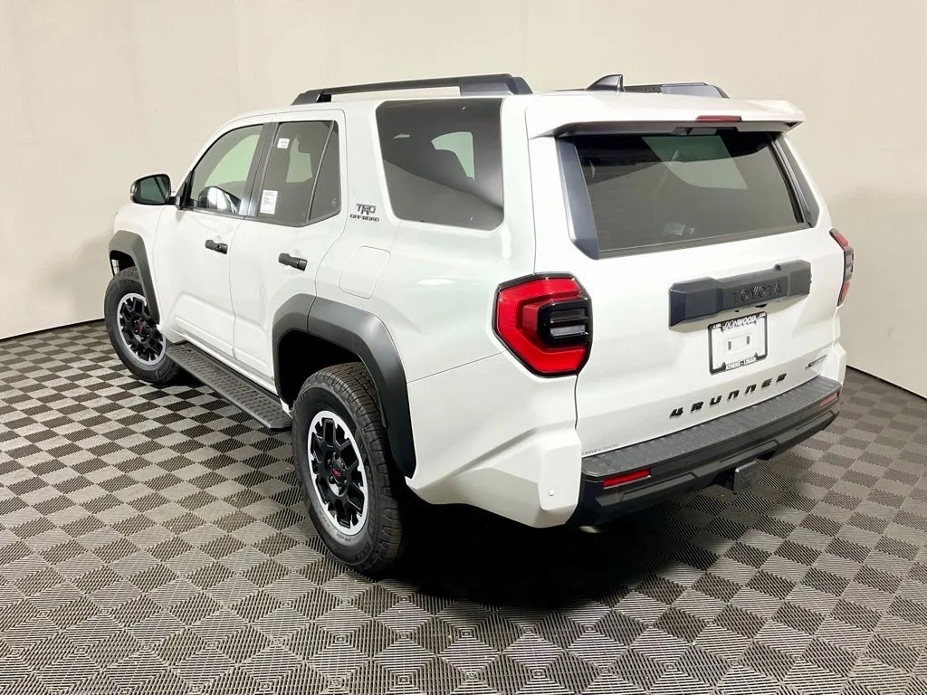 Toyota 4Runner photo 12