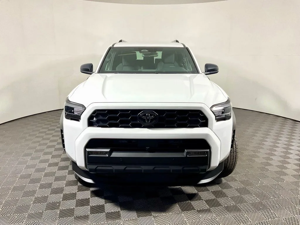 Toyota 4Runner photo 7