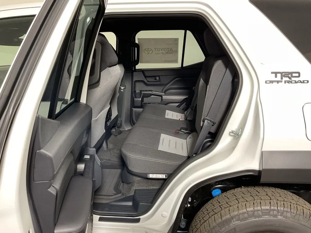 Toyota 4Runner photo 32