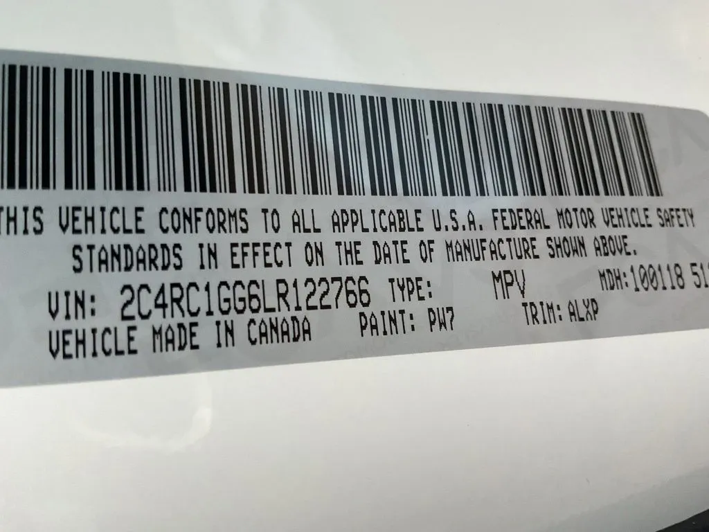 Chrysler Pacifica photo 40
