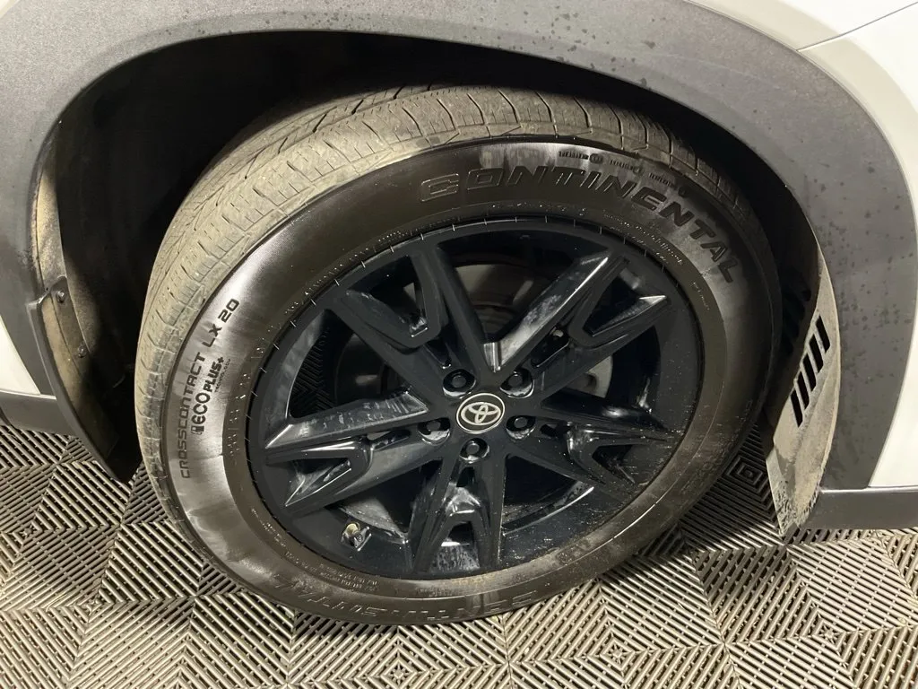 Toyota Grand Highlander photo 41
