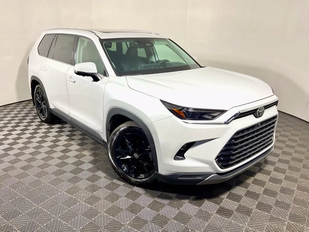 Toyota Grand Highlander photo 8