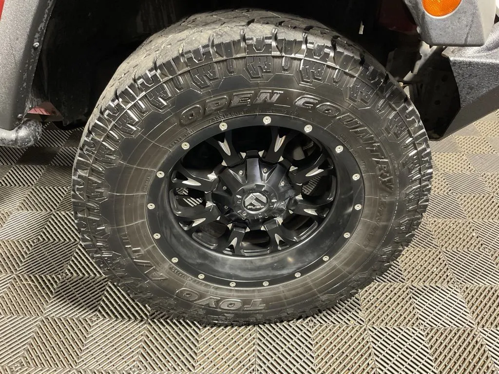Jeep Wrangler photo 29