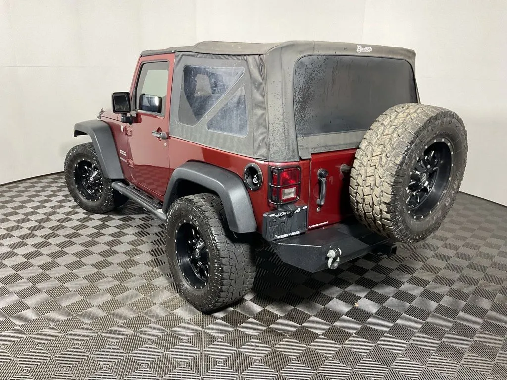 Jeep Wrangler photo 11