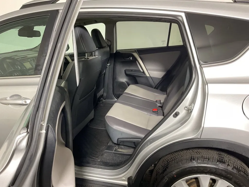 Toyota RAV4 photo 32