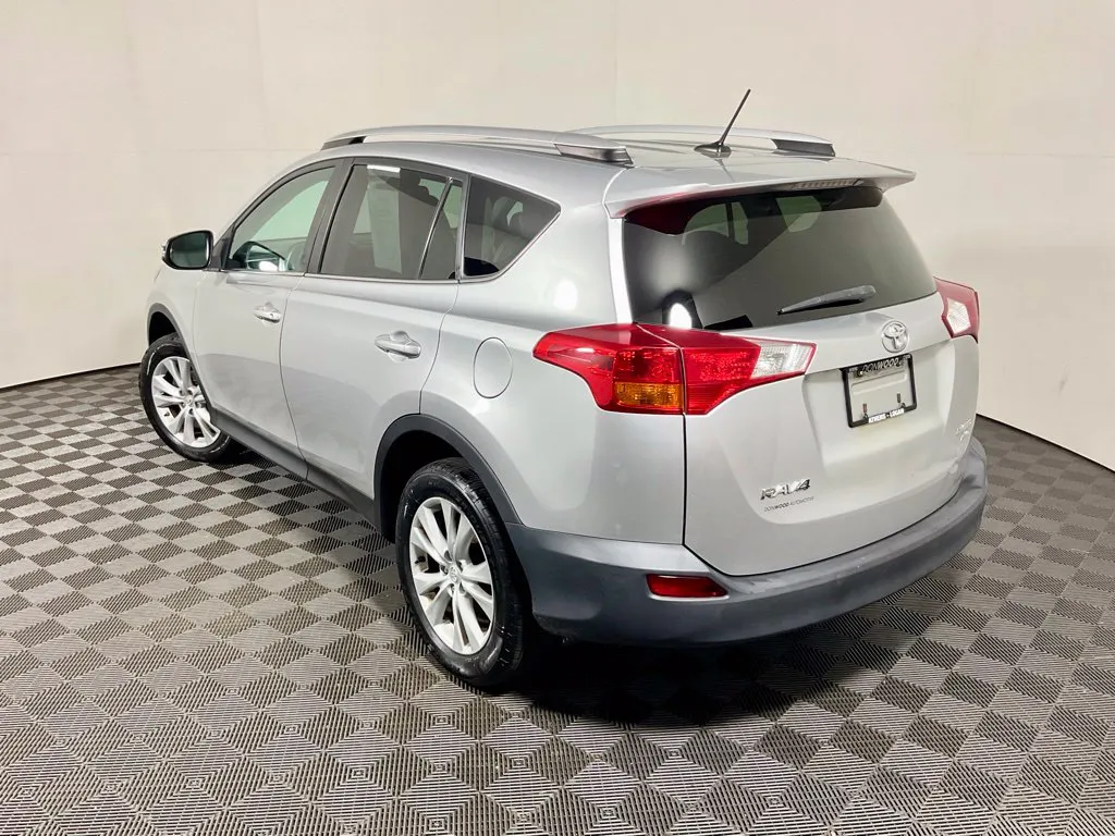 Toyota RAV4 photo 14