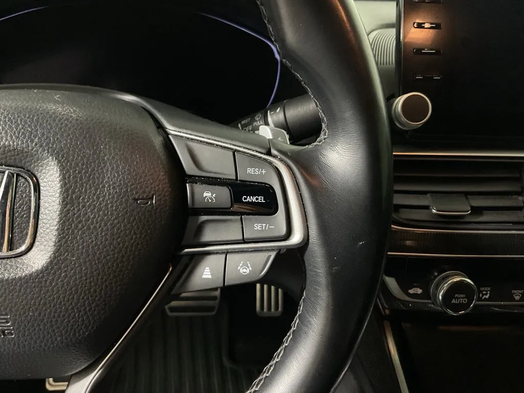 Honda Accord photo 26