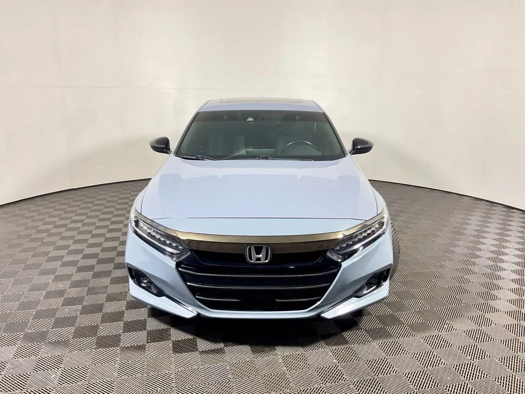 Honda Accord photo 7