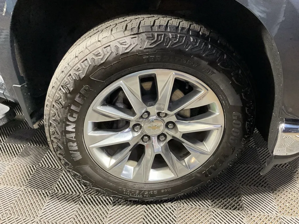 Chevrolet Silverado photo 39