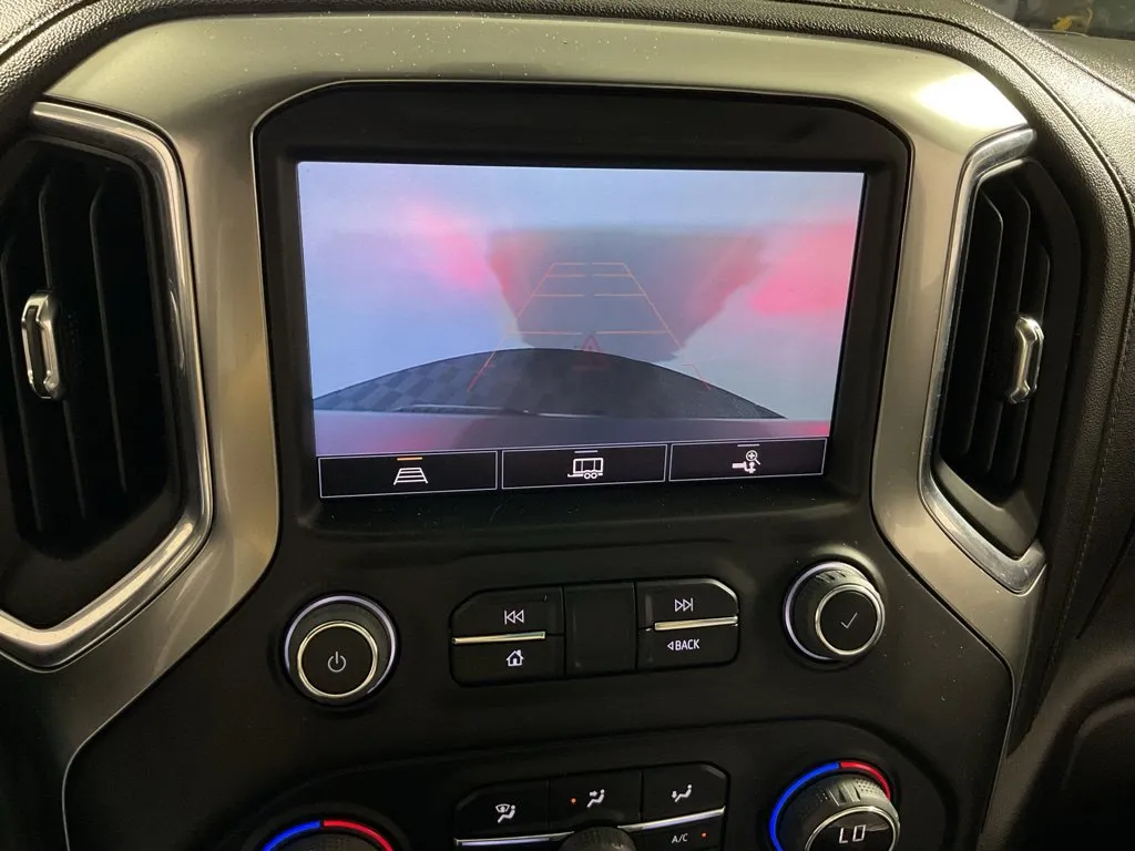 Chevrolet Silverado photo 5