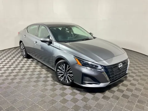 More photos of 2023 Nissan Altima 2.5 SV at Don Wood Toyota, OH