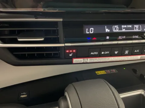More photos of 2026 Toyota Sienna XLE at Don Wood Toyota, OH