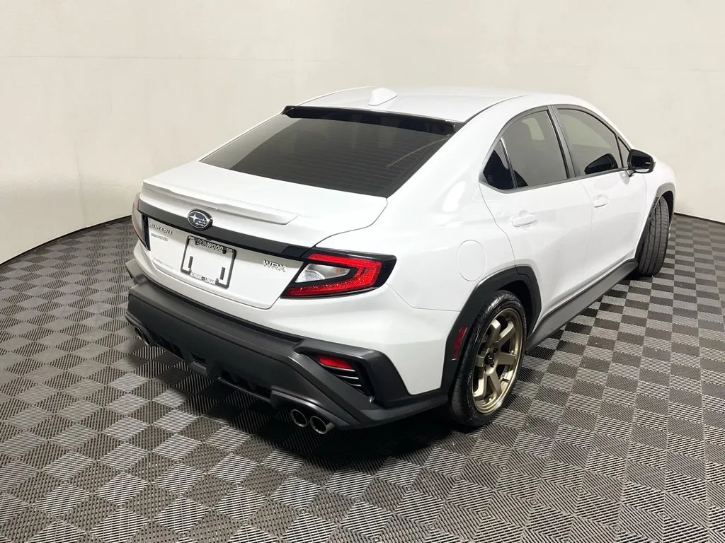 Subaru WRX photo 17