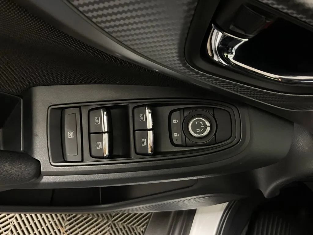 Subaru WRX photo 19