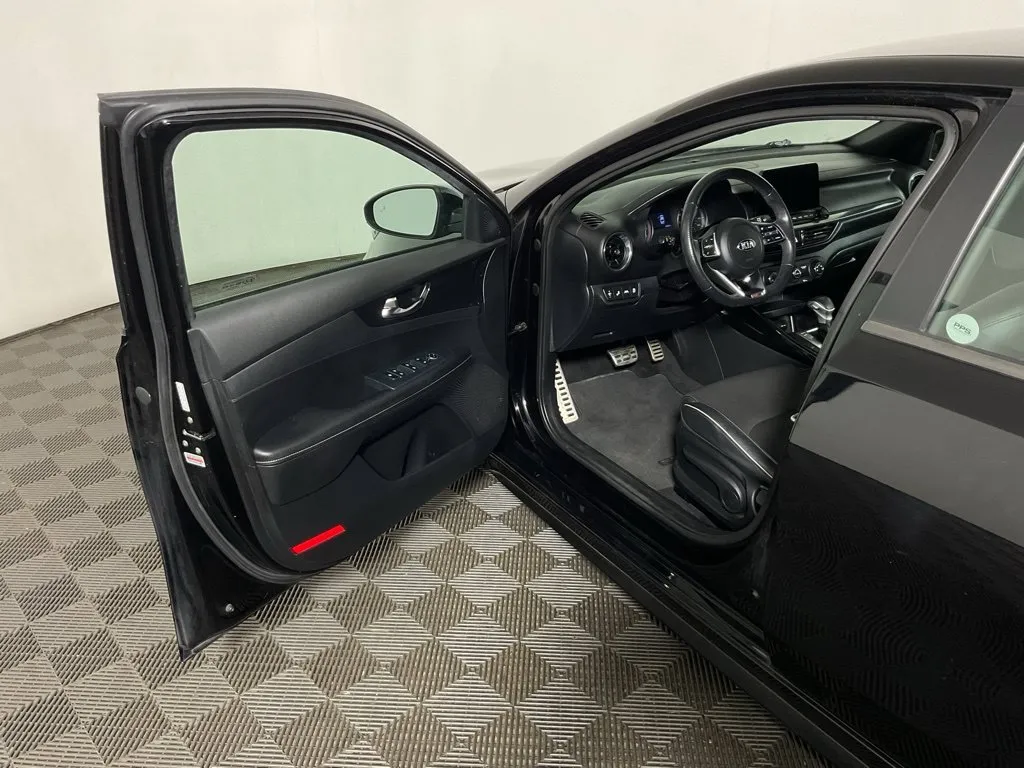 Kia Forte photo 17