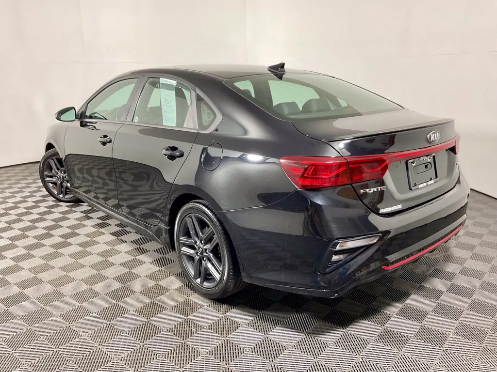 Kia Forte photo 9