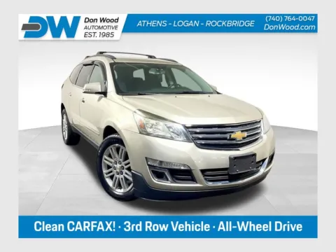 Silver 2015 Chevrolet Traverse LT for sale in Athens, OH