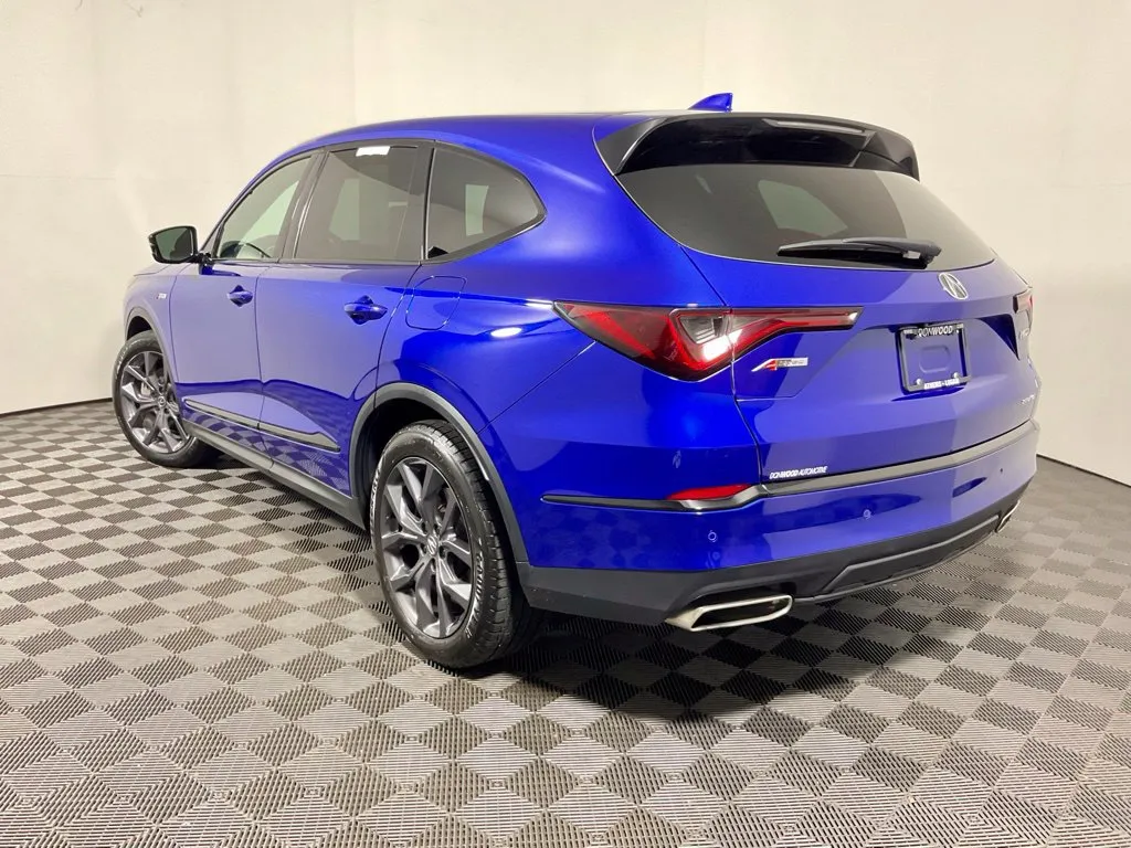 Acura MDX photo 11