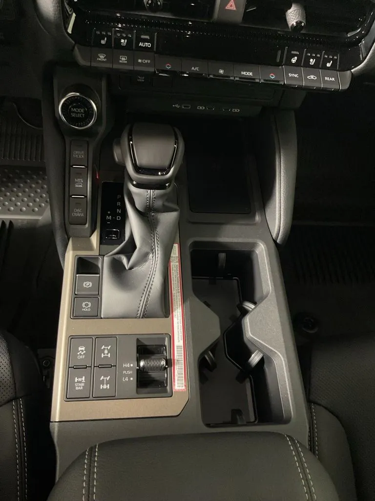 Toyota Land Cruiser photo 30