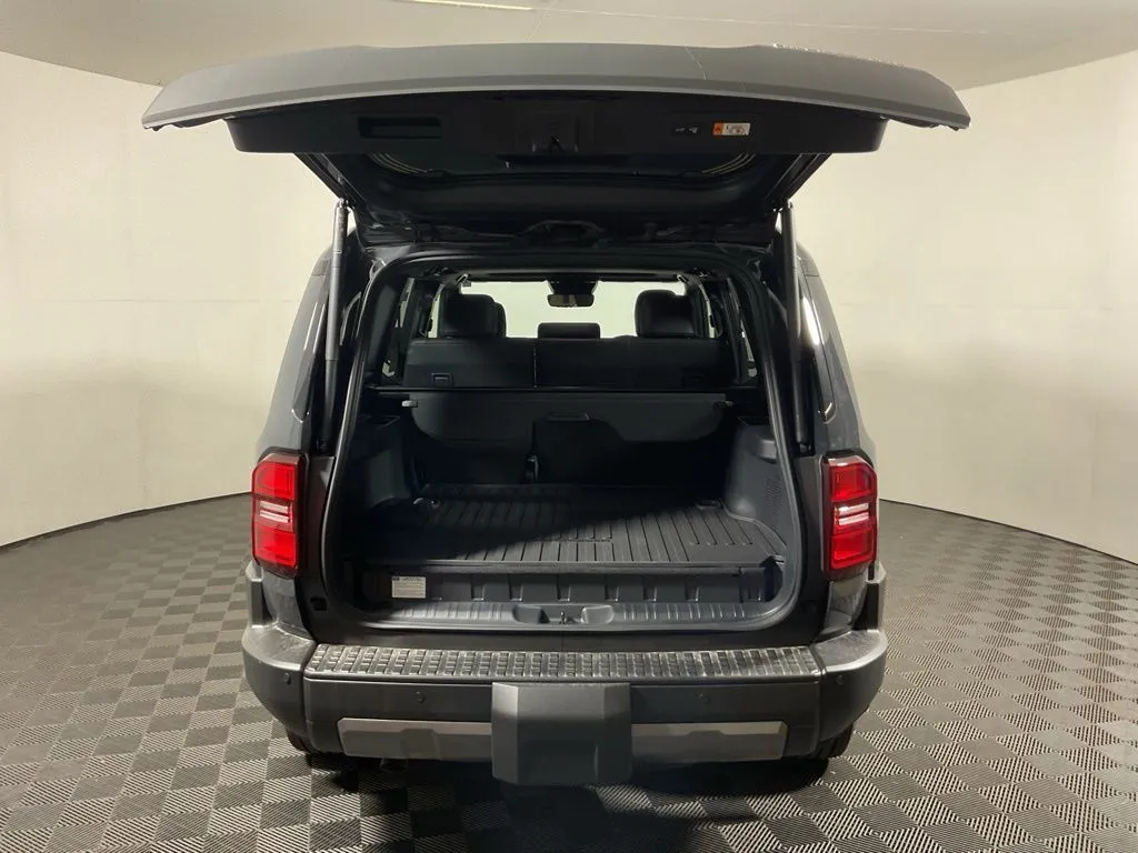 Toyota Land Cruiser photo 15
