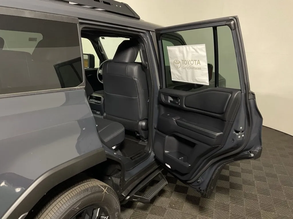 Toyota Land Cruiser photo 34