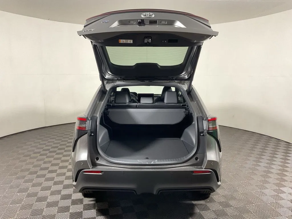 Toyota bZ photo 14