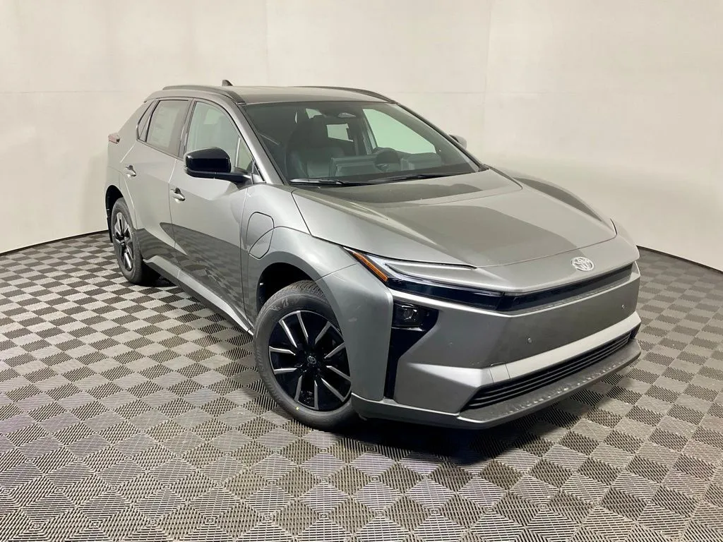 Toyota bZ photo 6