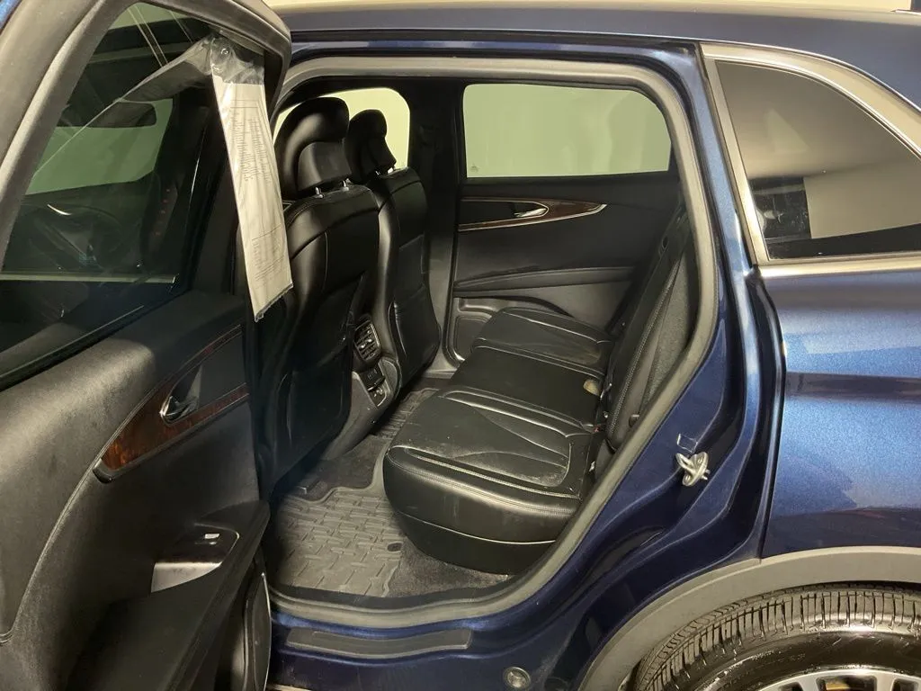 Lincoln MKX photo 34