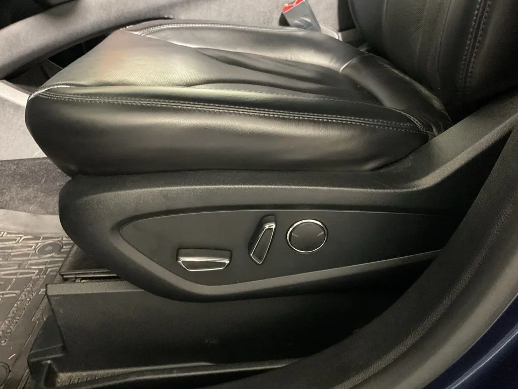 Lincoln MKX photo 23