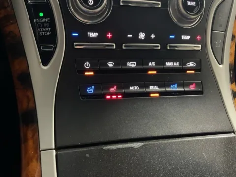 More photos of 2017 Lincoln MKX Reserve at Don Wood Toyota, OH