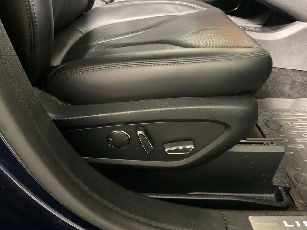 Lincoln MKX photo 39