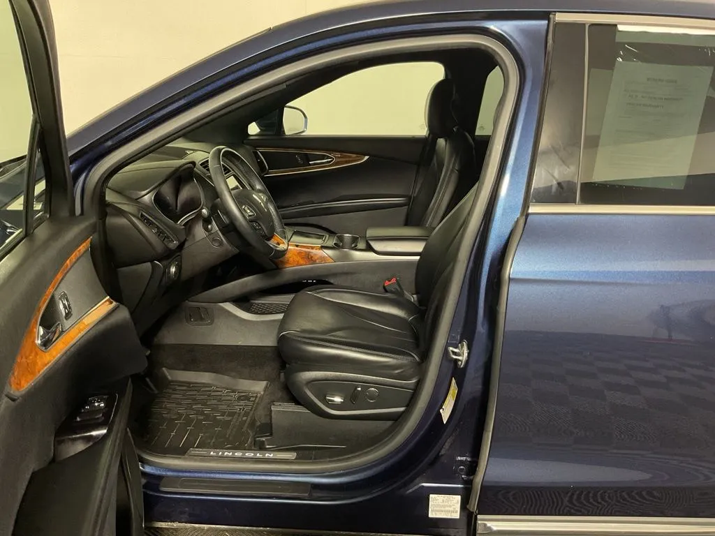 Lincoln MKX photo 22