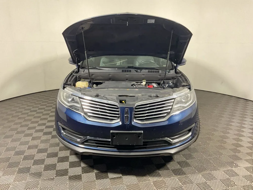 Lincoln MKX photo 11