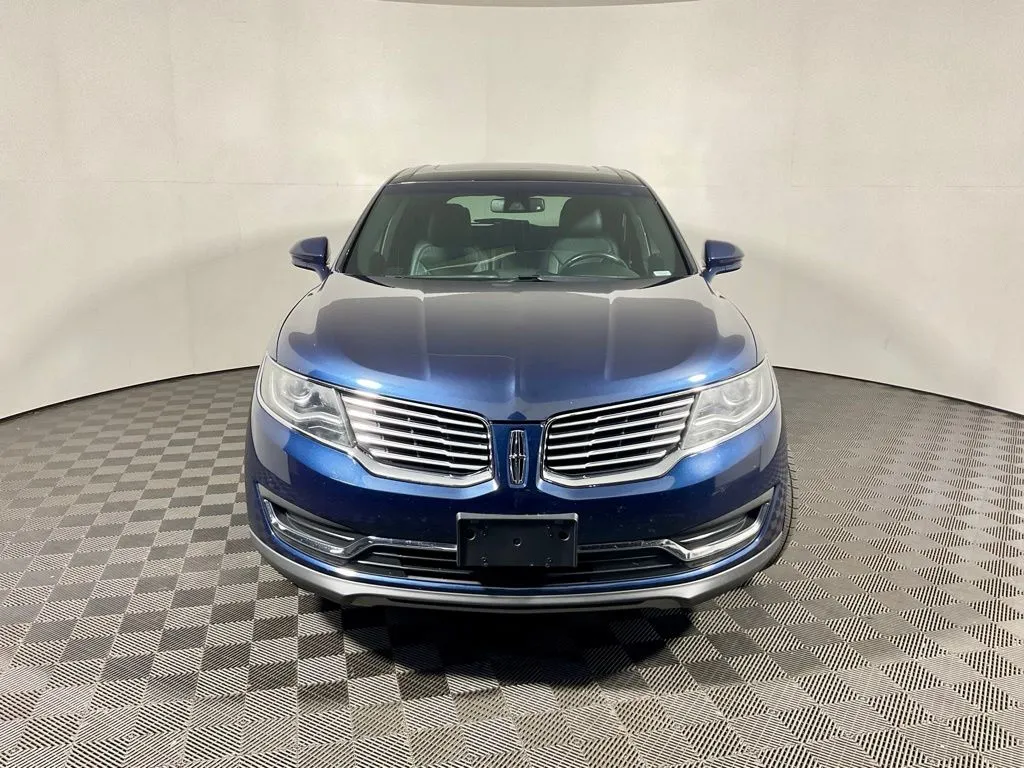 Lincoln MKX photo 9