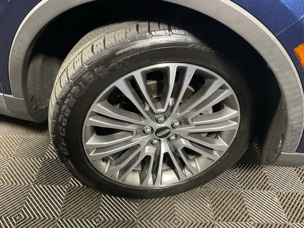Lincoln MKX photo 41