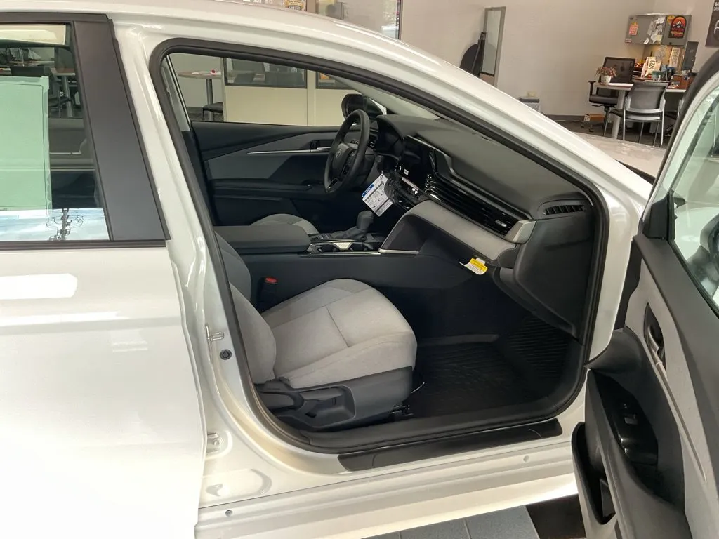 Toyota Camry photo 36