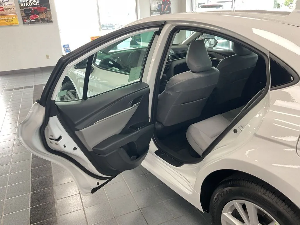 Toyota Camry photo 31