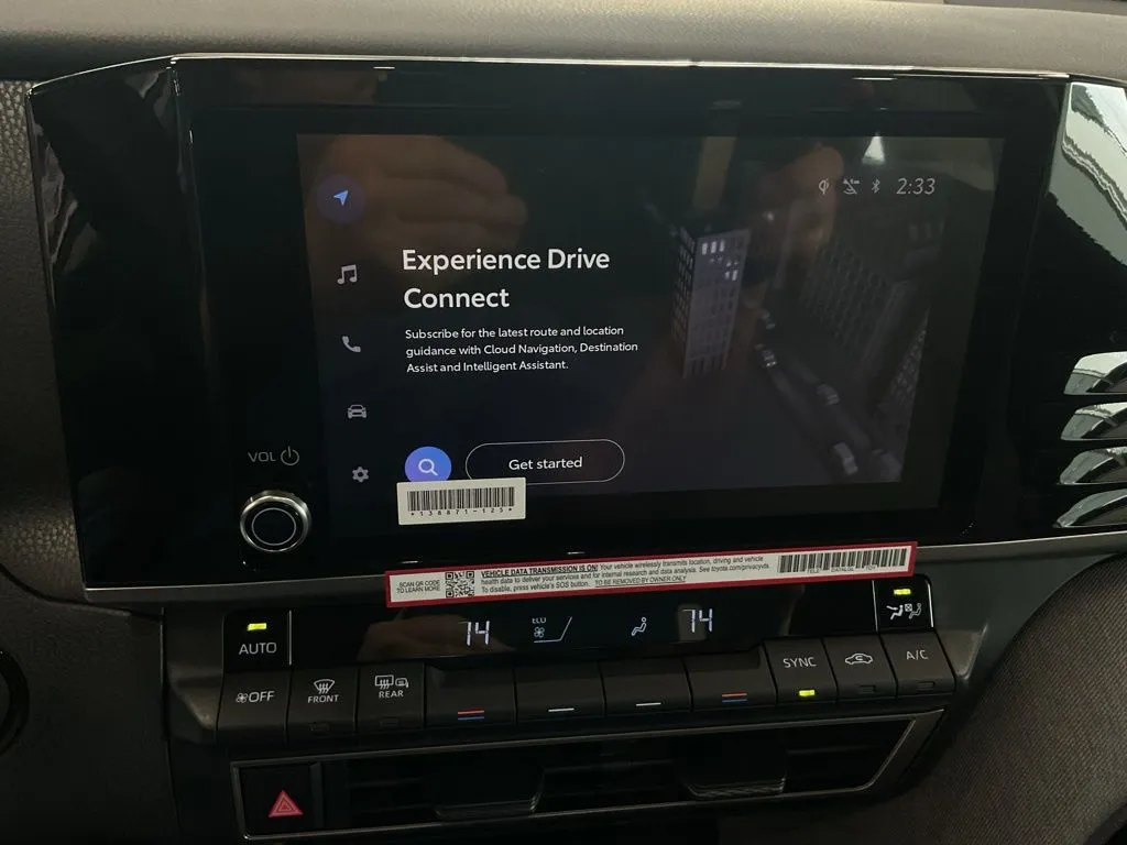 Toyota Camry photo 3