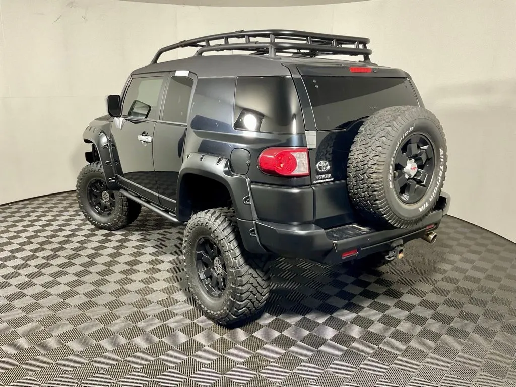 Toyota FJ Cruiser photo 8