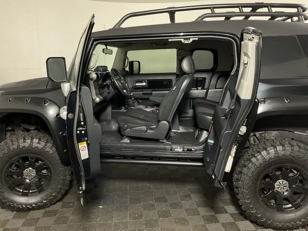 Toyota FJ Cruiser photo 25
