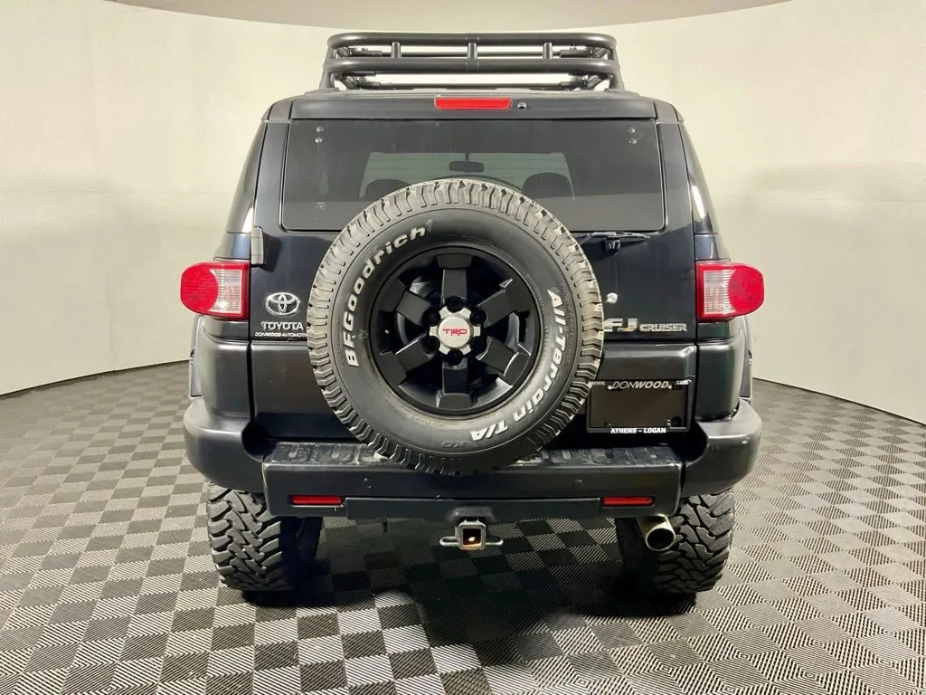 Toyota FJ Cruiser photo 10