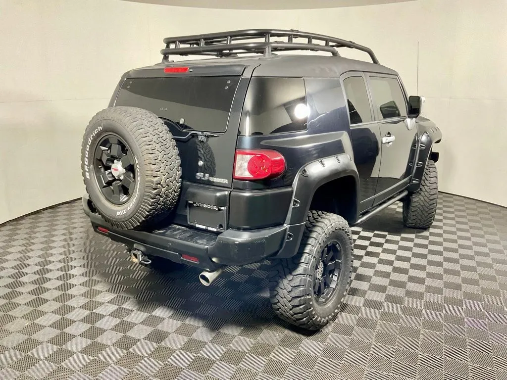 Toyota FJ Cruiser photo 14