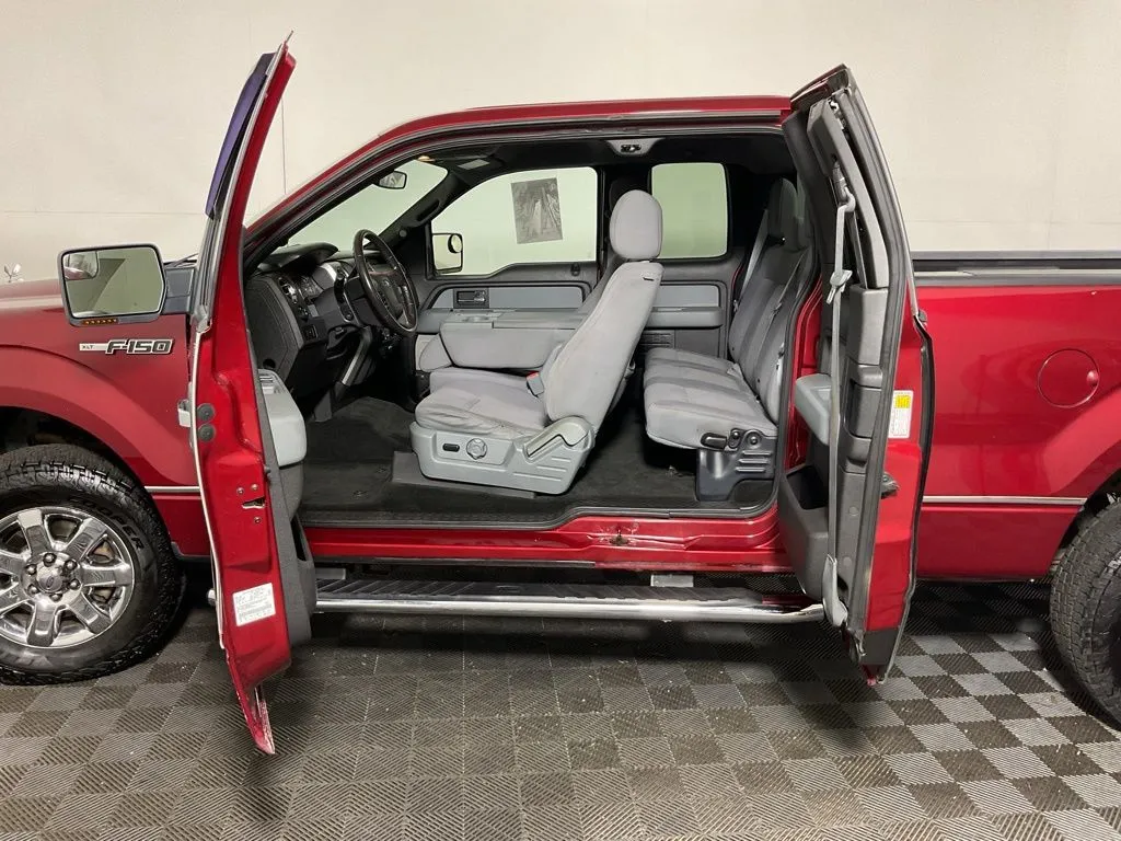 Ford F-150 photo 27