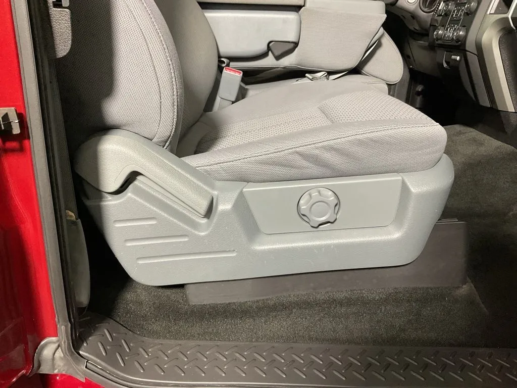 Ford F-150 photo 33