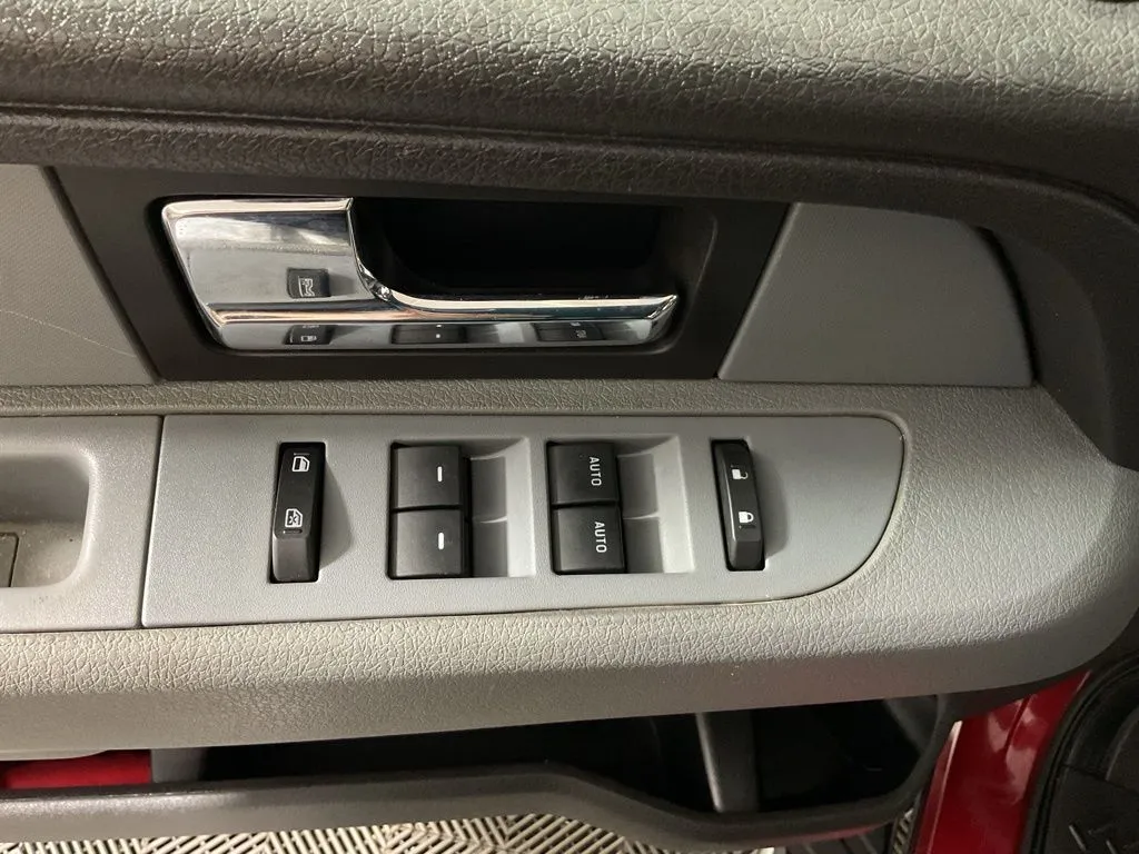 Ford F-150 photo 17