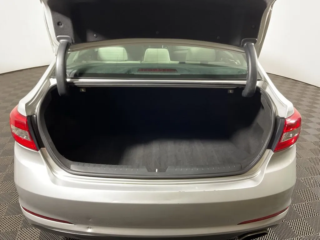 Hyundai Sonata photo 13