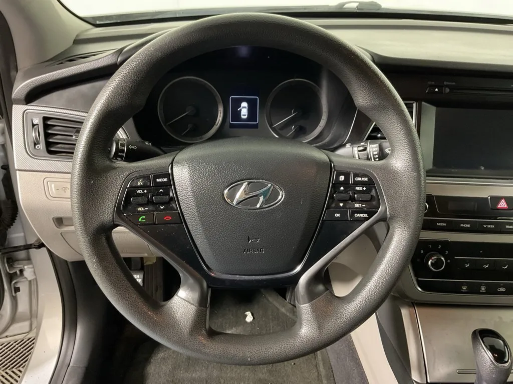 Hyundai Sonata photo 22