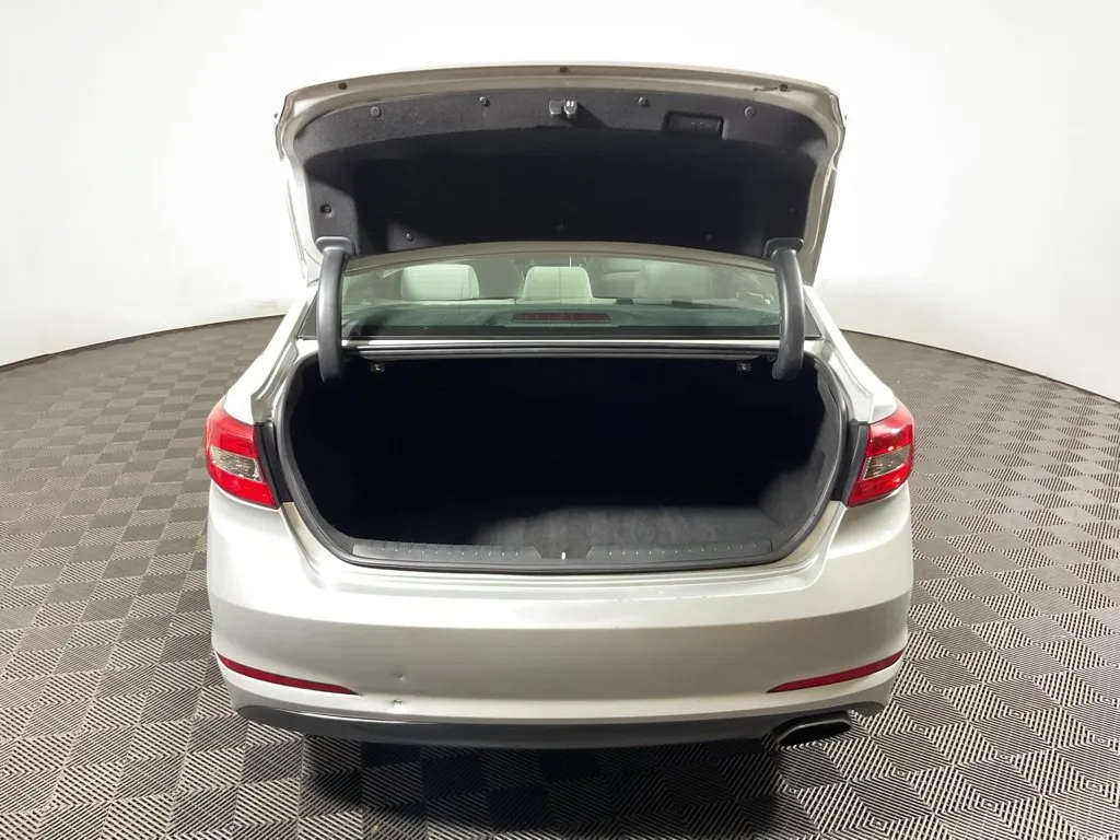 Hyundai Sonata photo 12