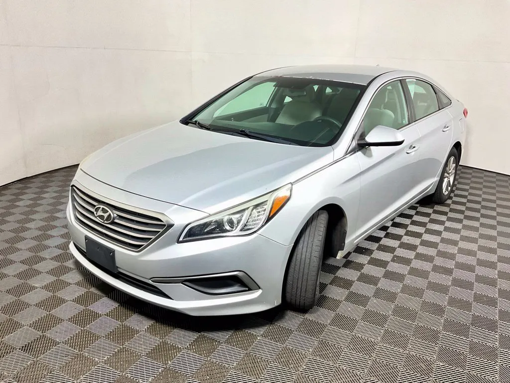 Hyundai Sonata photo 7