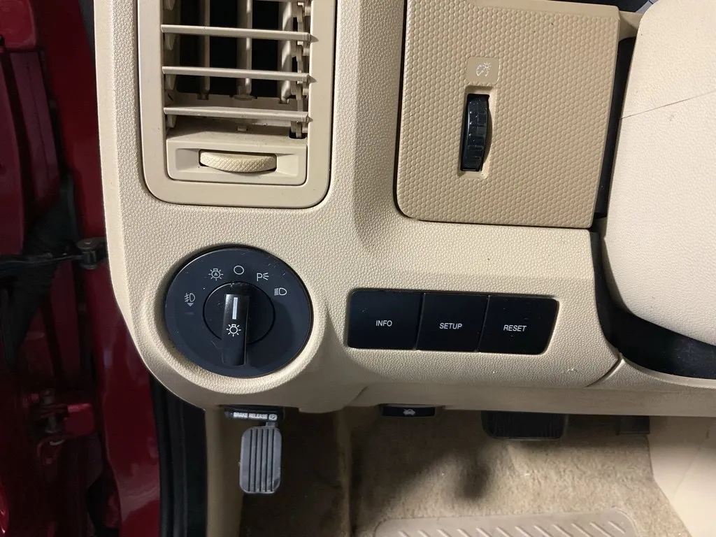 Ford Escape photo 24
